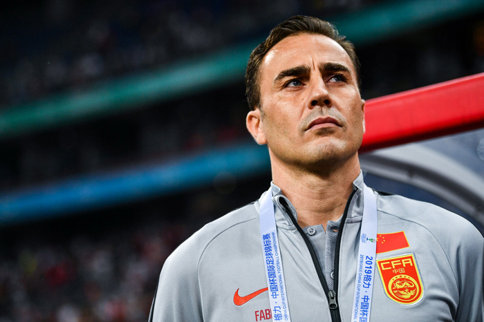 费耶诺德训练开放日，集结日队长鼓劲引欢呼，中超在即，纪律约束更严格的简单介绍-米兰app下载地址